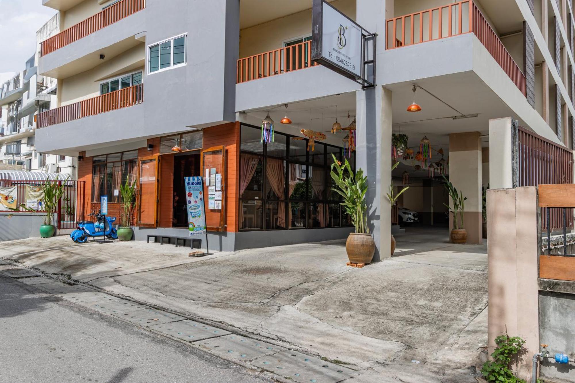 Budget Stars Hotel Chiang Mai Exterior foto