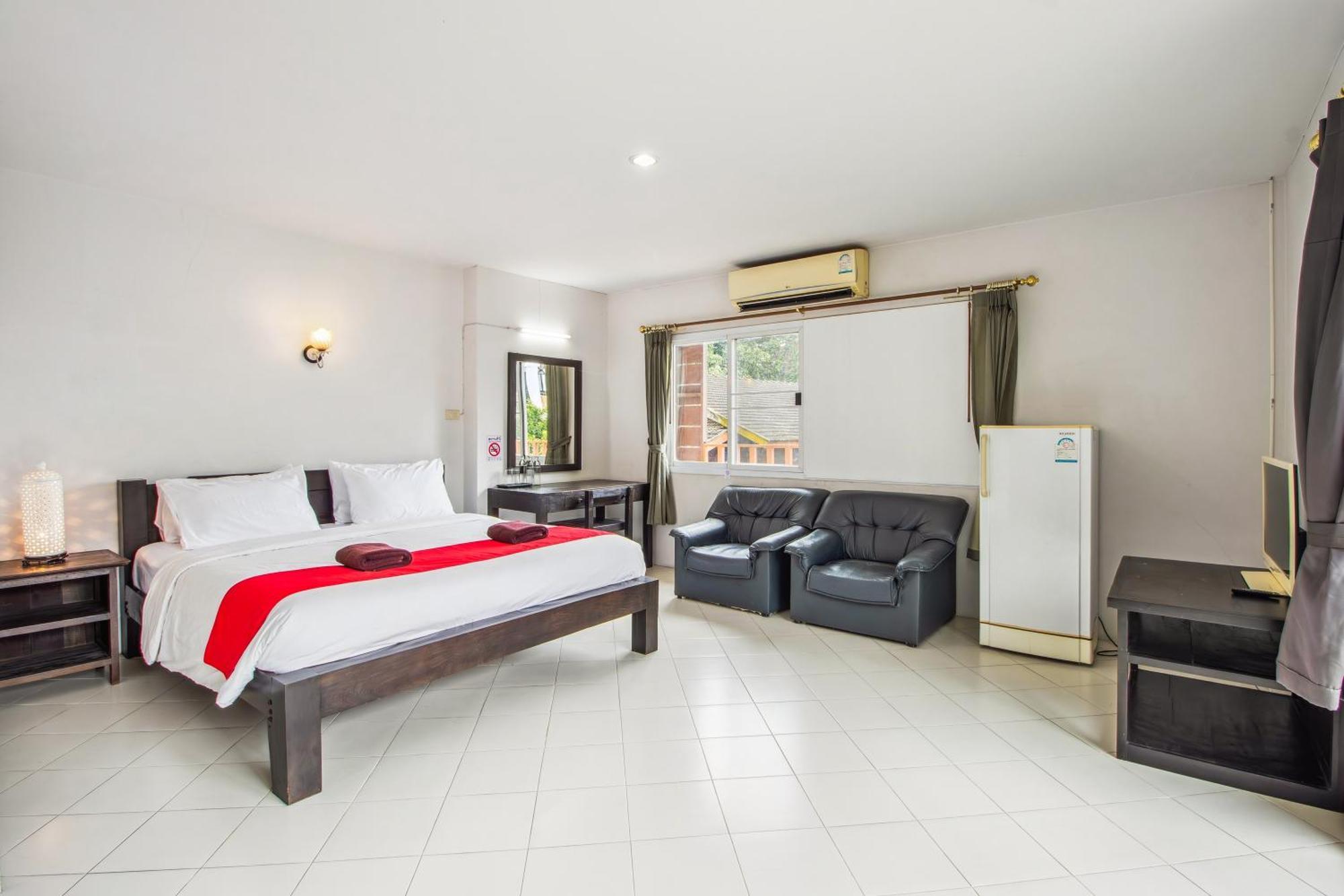Budget Stars Hotel Chiang Mai Exterior foto