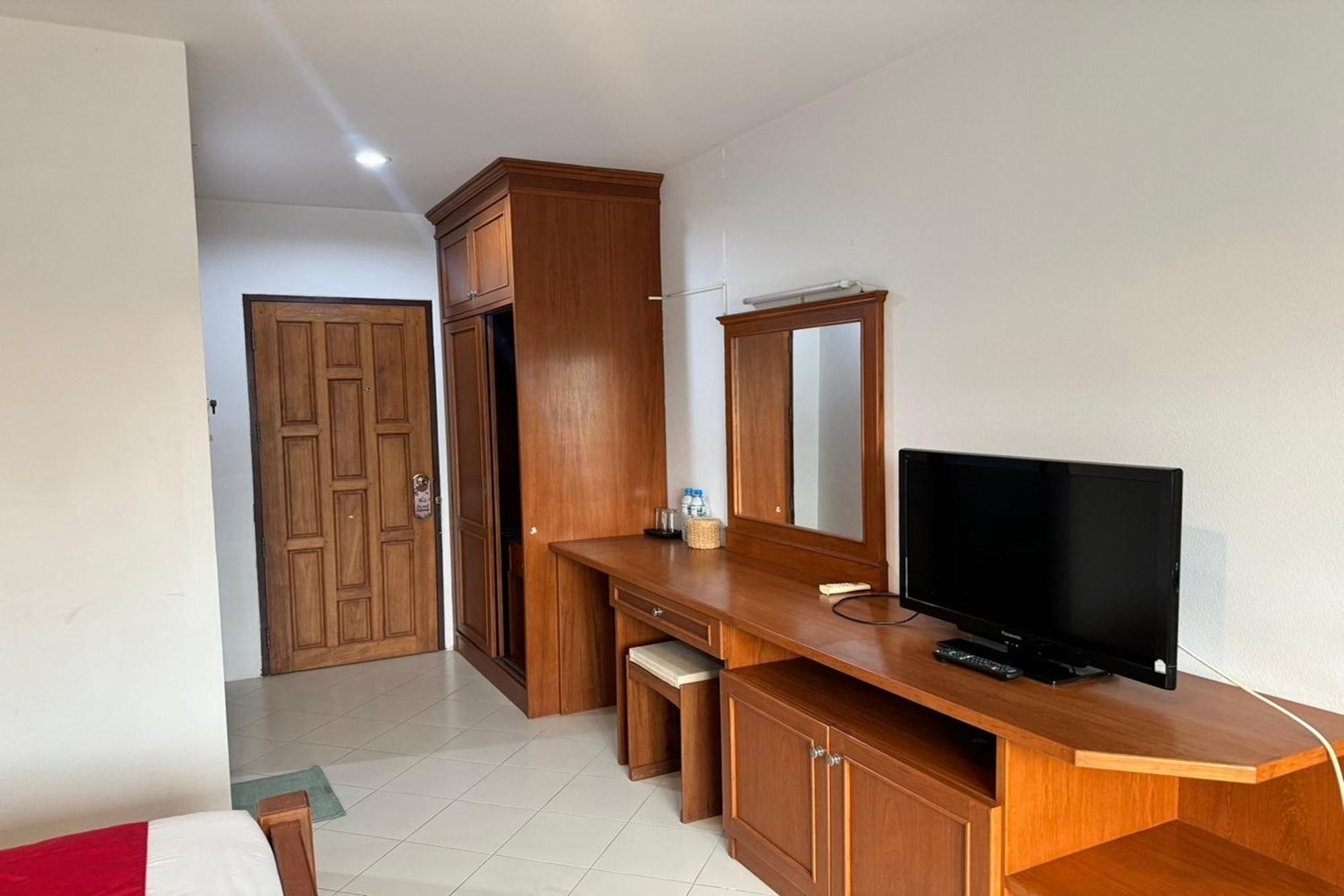 Budget Stars Hotel Chiang Mai Exterior foto